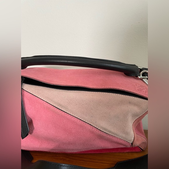 LOEWE Medium Suede Puzzle Bag - Picture 3 of 9